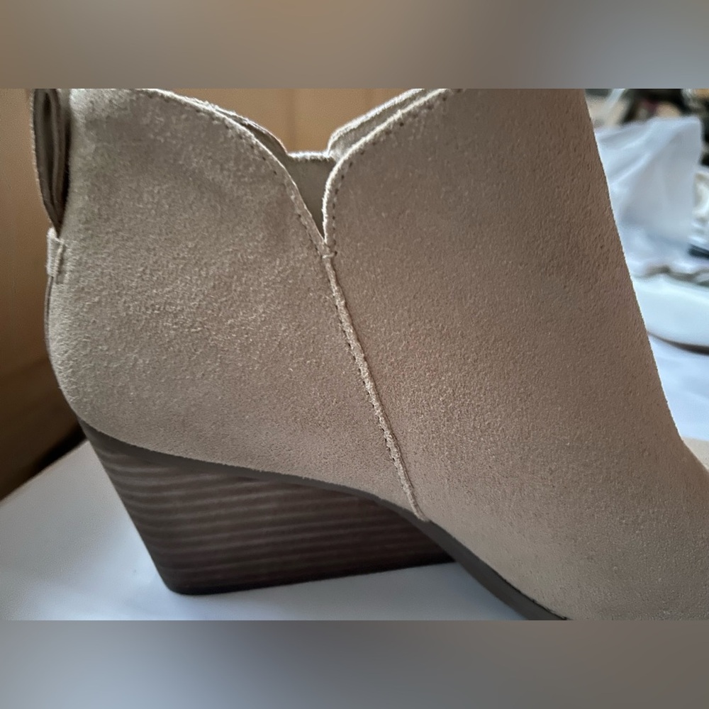 Toms Beige Suede Ankle Booties - Picture 9 of 9